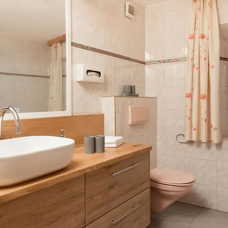 Hotel Kreuz 4*