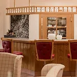 Kreuz Hotel 4*