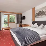Hotel Kreuz 4*