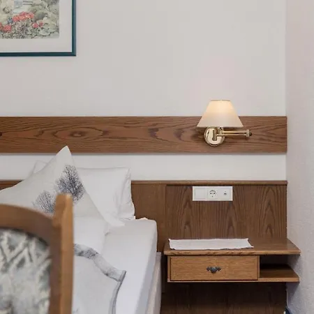 Kreuz Hotel 4*
